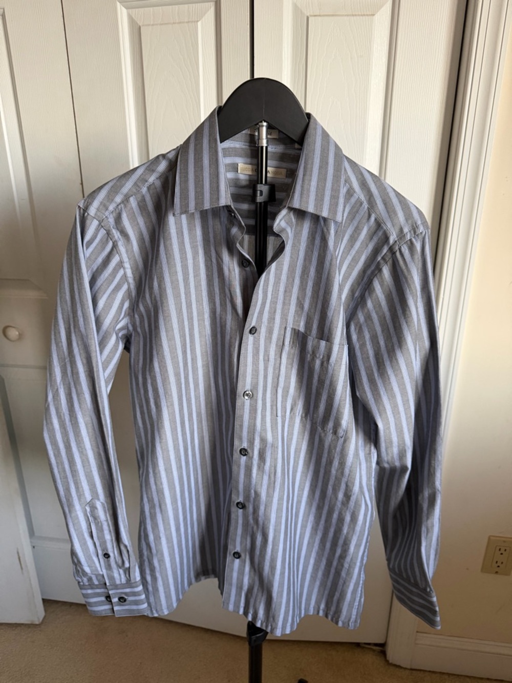 Moda Campia Moda Men's Gray and White Vertical Stripe Dress Shirt